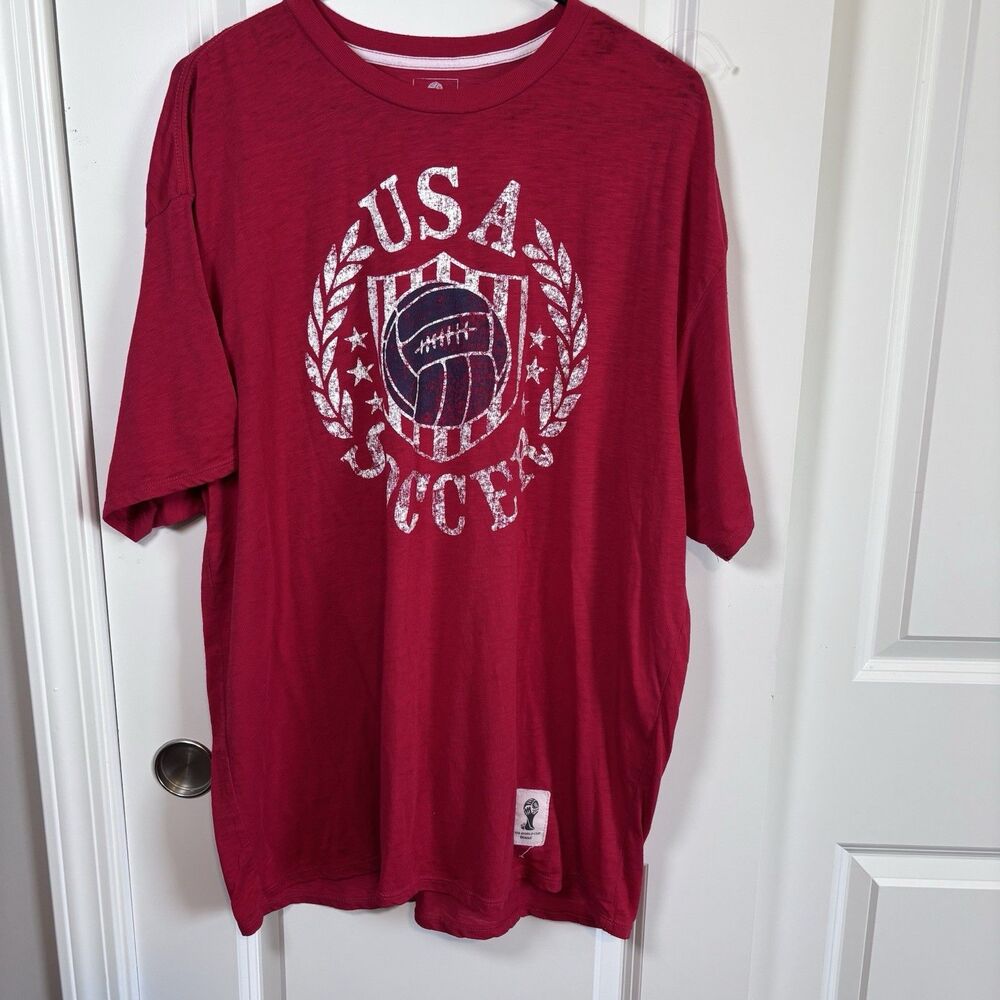 Team USA Soccer Retro Red T-Shirt SIZE XL Fifa World Cup Brazil 2014